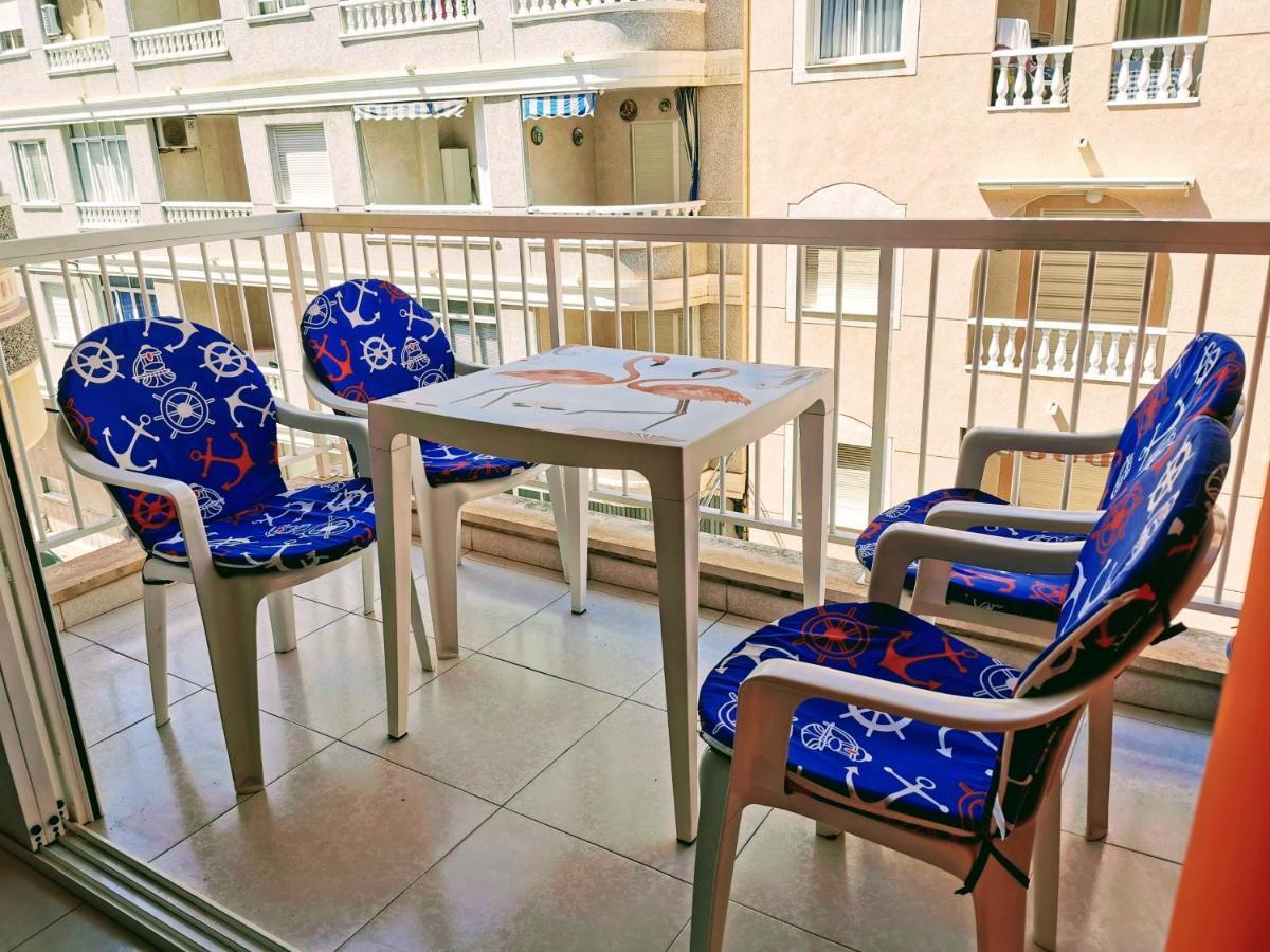 El Sombrero Apartment With Free Wifi Playa Del Cura Torrevieja Luaran gambar